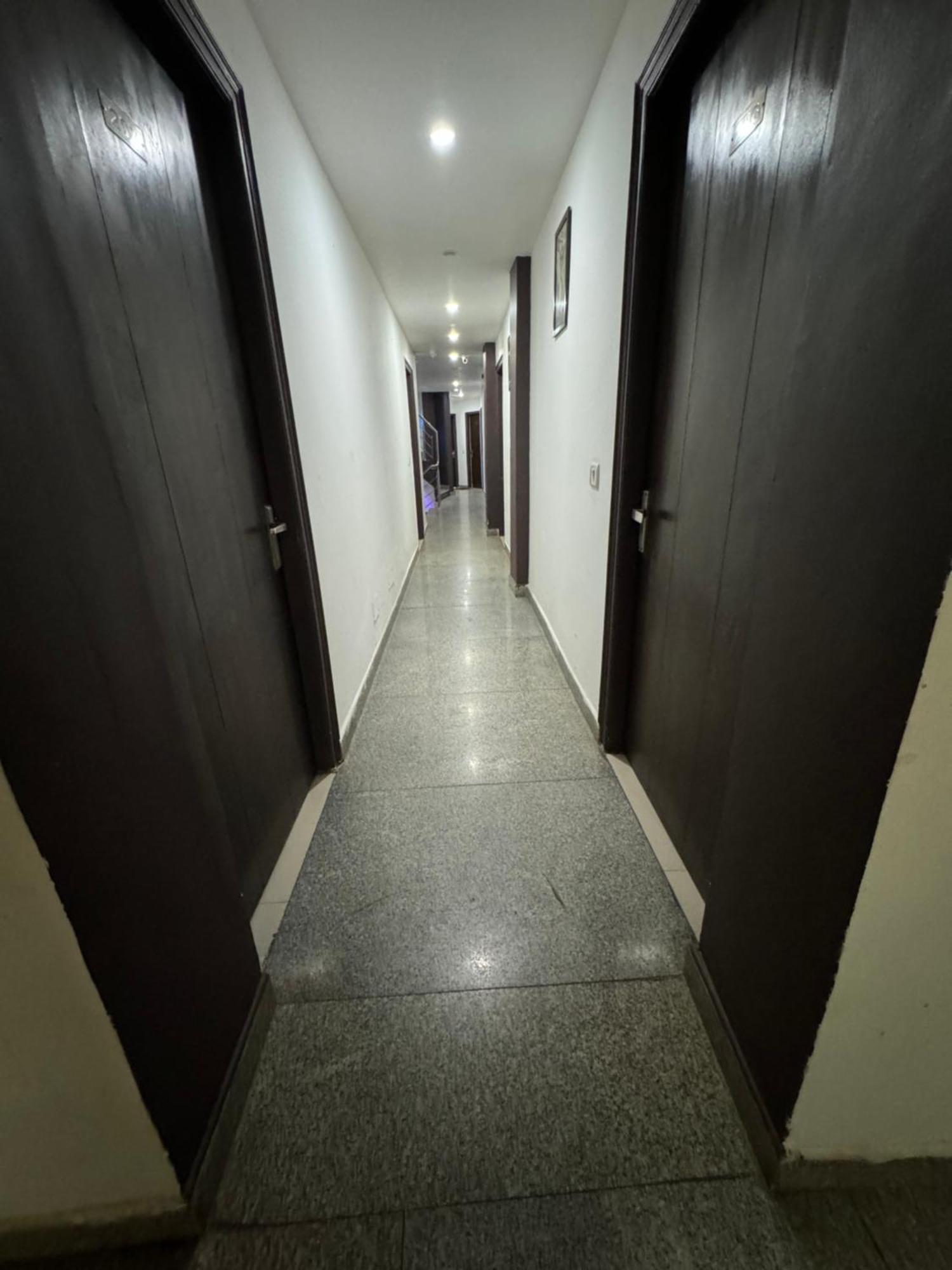 Airport Hotel Port View New Delhi Exterior foto