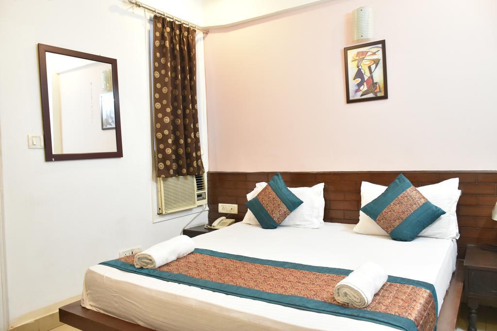 Airport Hotel Port View New Delhi Exterior foto