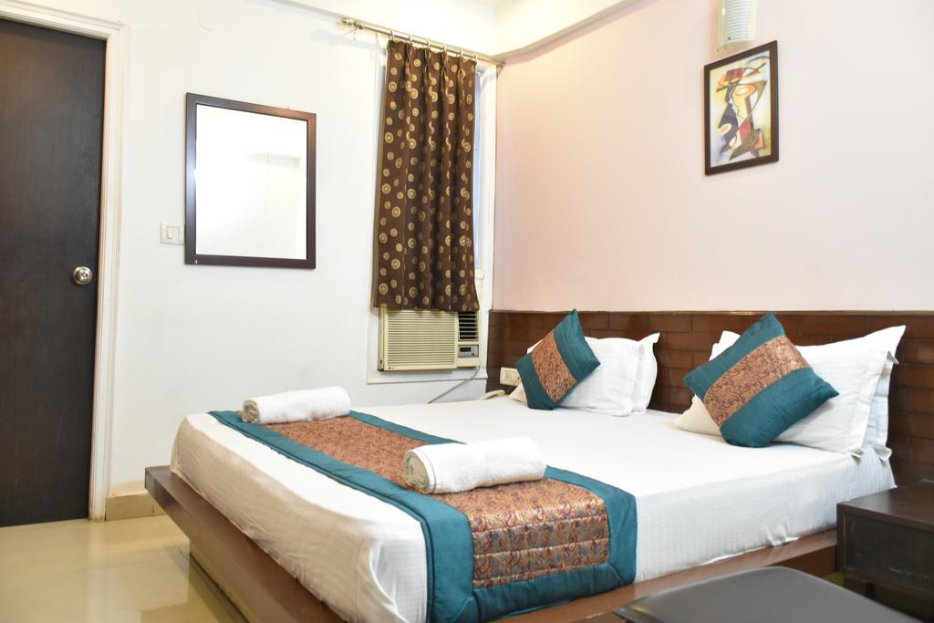 Airport Hotel Port View New Delhi Exterior foto
