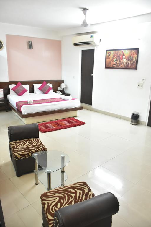 Airport Hotel Port View New Delhi Exterior foto