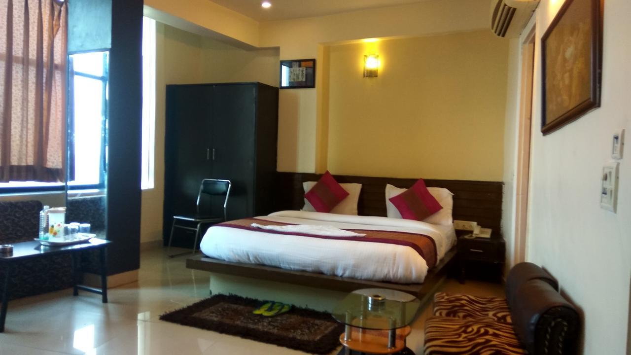Airport Hotel Port View New Delhi Exterior foto