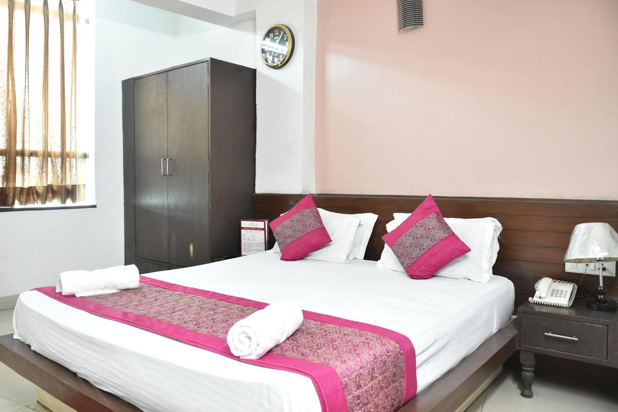 Airport Hotel Port View New Delhi Exterior foto