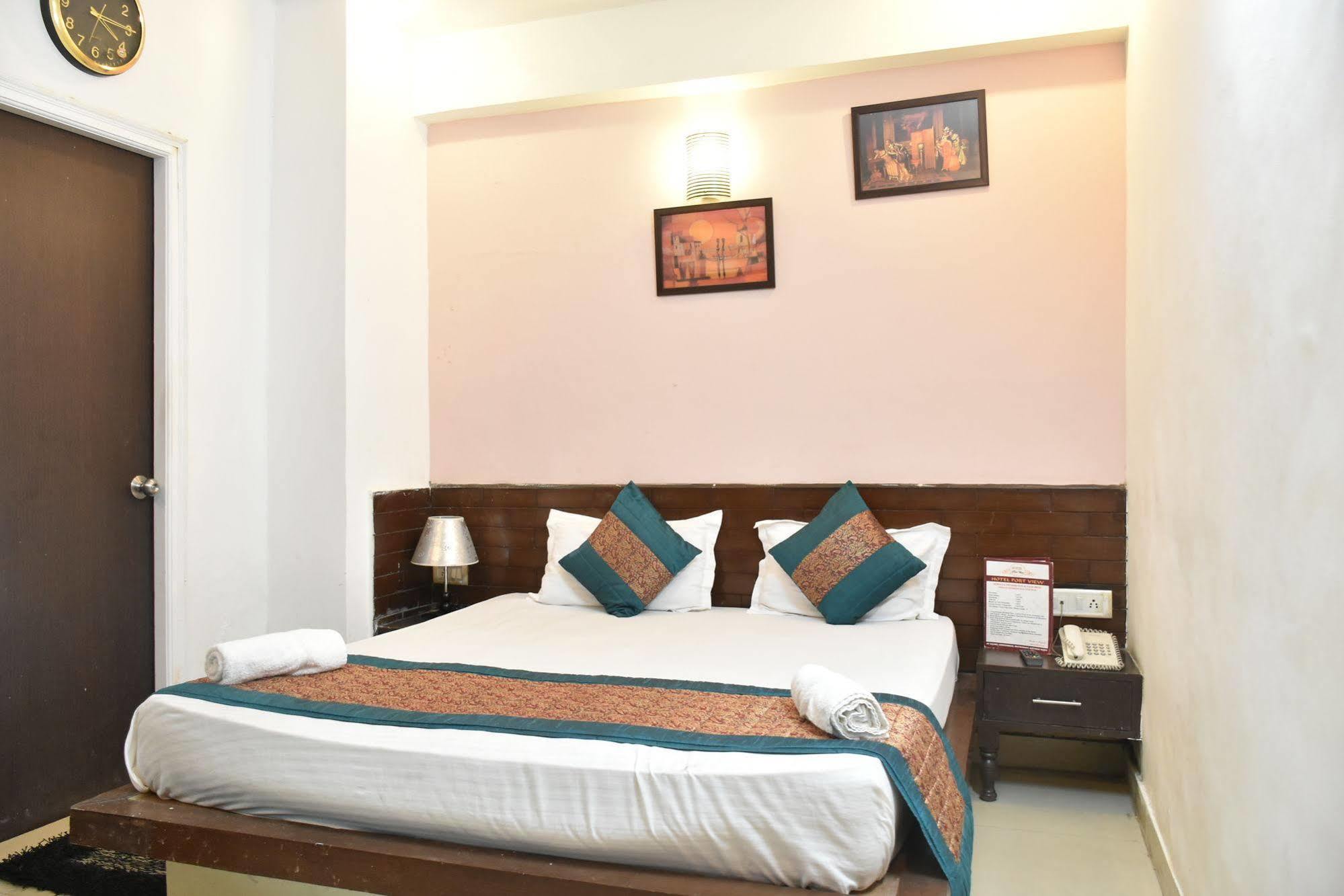 Airport Hotel Port View New Delhi Exterior foto